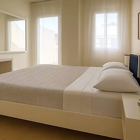 Sechi Marbella - Self Service Otel Estepona